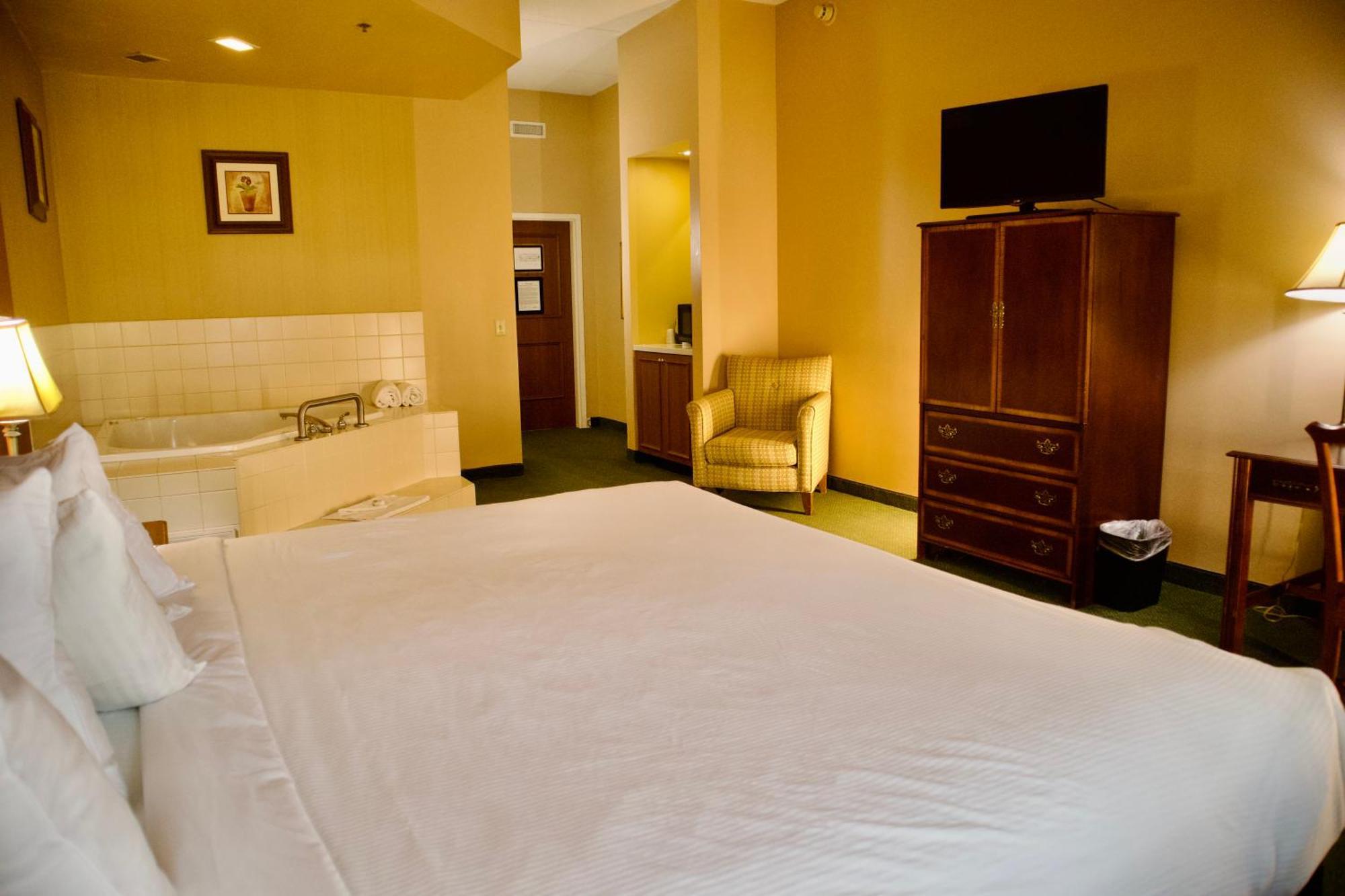 Hotel Mead Resorts & Conventions Center Wisconsin Rapids Exteriör bild