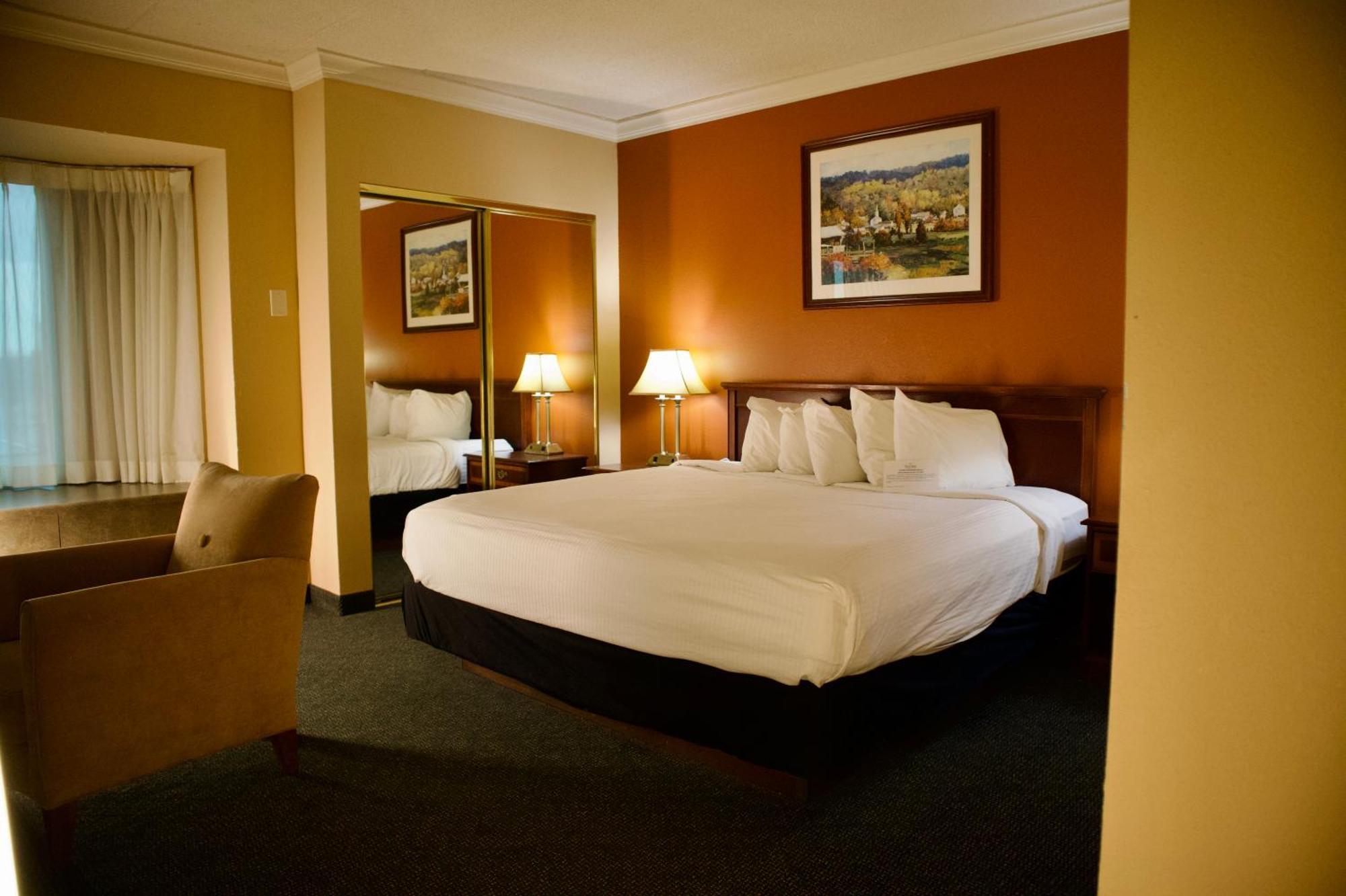 Hotel Mead Resorts & Conventions Center Wisconsin Rapids Exteriör bild