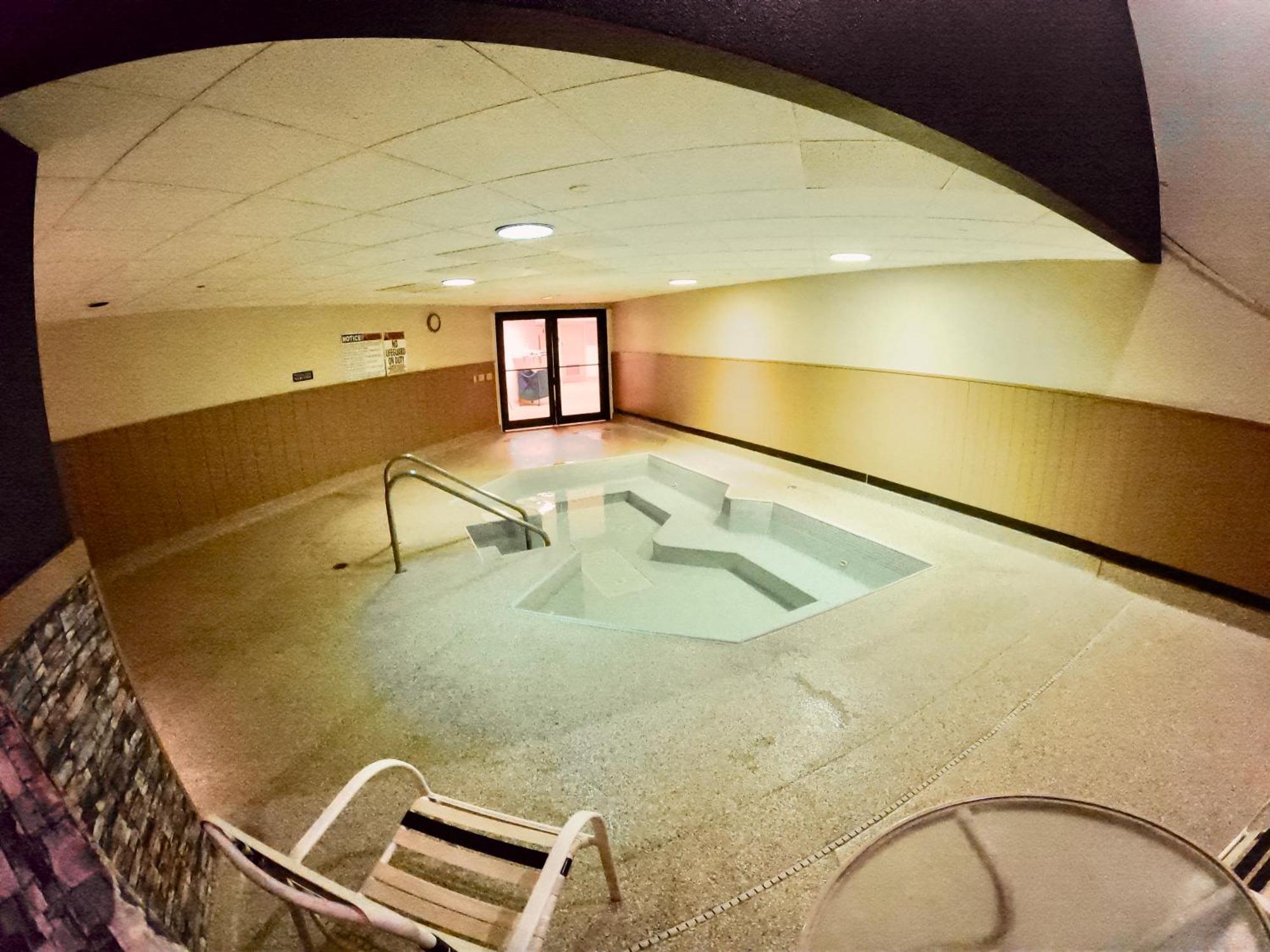 Hotel Mead Resorts & Conventions Center Wisconsin Rapids Exteriör bild