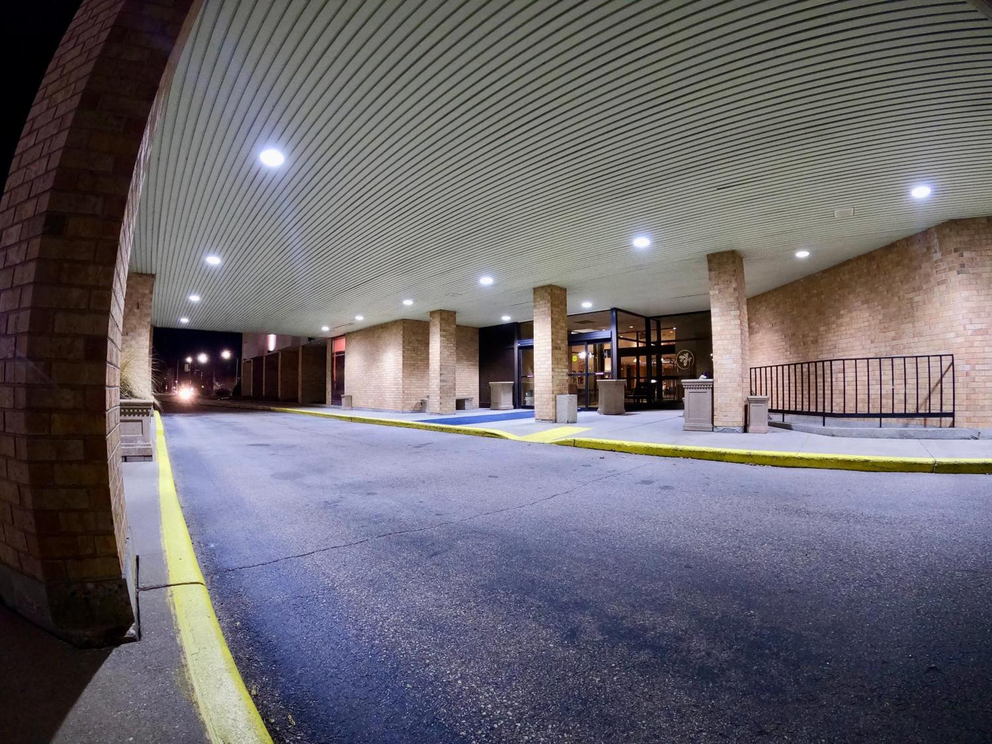 Hotel Mead Resorts & Conventions Center Wisconsin Rapids Exteriör bild
