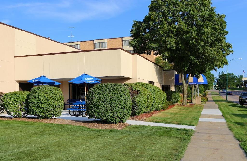 Hotel Mead Resorts & Conventions Center Wisconsin Rapids Exteriör bild