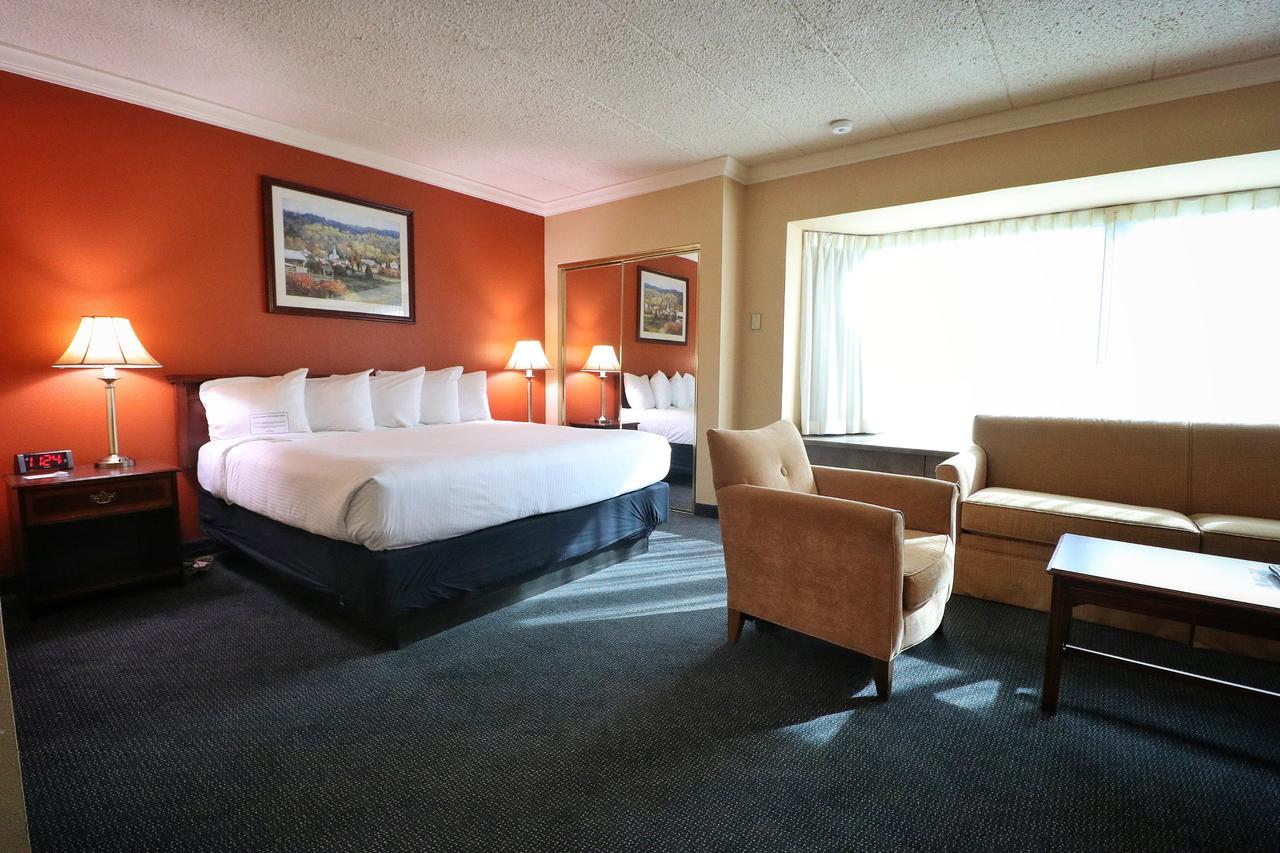 Hotel Mead Resorts & Conventions Center Wisconsin Rapids Exteriör bild