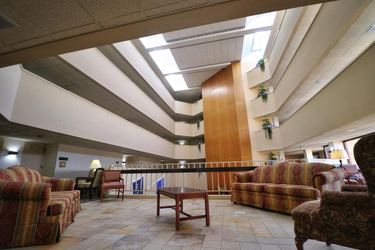 Hotel Mead Resorts & Conventions Center Wisconsin Rapids Exteriör bild