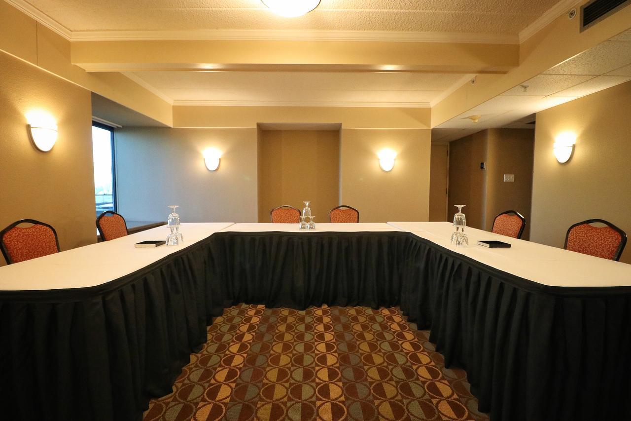 Hotel Mead Resorts & Conventions Center Wisconsin Rapids Exteriör bild